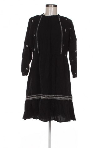 Рокля Vero Moda, Размер S, Цвят Черен, Цена 27,99 лв.