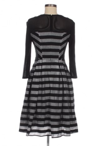Рокля Vero Moda, Размер M, Цвят Многоцветен, Цена 35,24 лв.