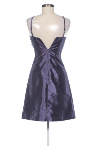 Kleid Yokko, Größe M, Farbe Lila, Preis € 24,47