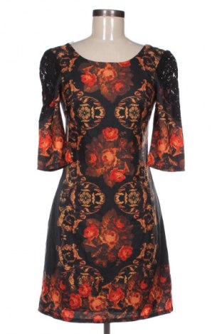 Kleid Yumi, Größe S, Farbe Mehrfarbig, Preis 42,99 €