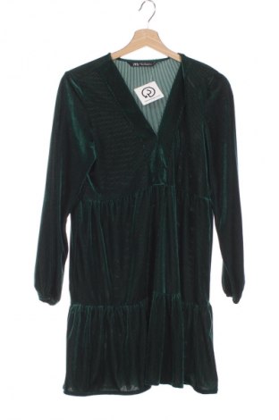 Рокля Zara, Размер XS, Цвят Зелен, Цена 15,99 лв.
