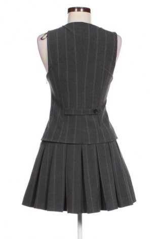 Kleid Zara, Größe M, Farbe Mehrfarbig, Preis 31,00 €
