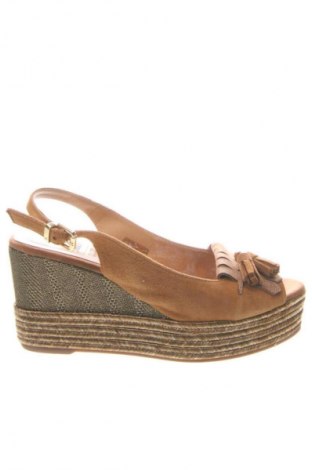 Sandalen Kanna, Größe 38, Farbe Braun, Preis 28,00 €