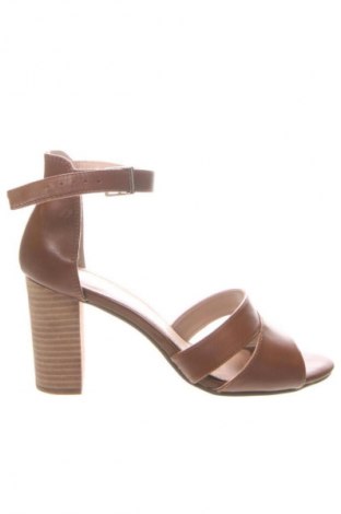 Sandale Pier One, Mărime 39, Culoare Maro, Preț 168,23 Lei