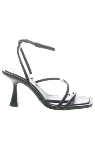 Sandale Stradivarius, Mărime 40, Culoare Negru, Preț 98,66 Lei