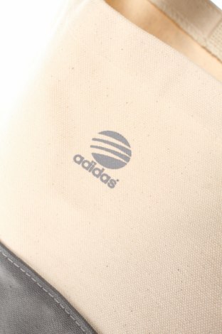 Geantă de femei Adidas Slvr, Culoare Gri, Preț 333,56 Lei
