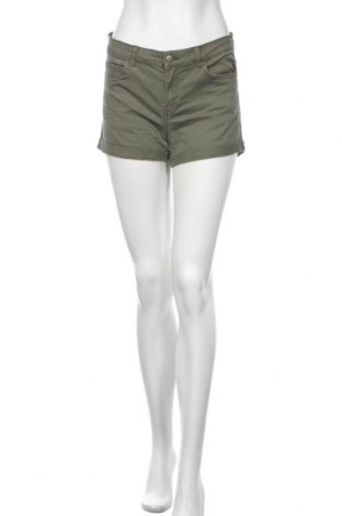 Γυναικείο κοντό παντελόνι H&M, Μέγεθος S, Χρώμα Πράσινο, 98% βαμβάκι, 2% ελαστάνη, Τιμή 11,30 €