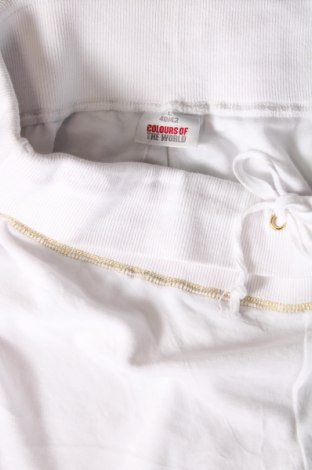 Γυναικείο κοντό παντελόνι Colours Of The World, Μέγεθος M, Χρώμα Λευκό, Τιμή 15,46 €