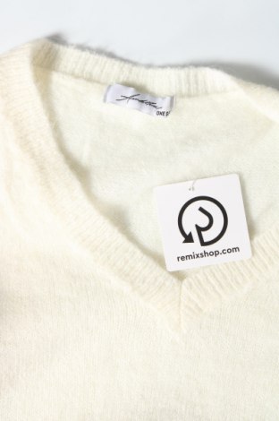 Γυναικείο πουλόβερ Ambika, Μέγεθος M, Χρώμα Λευκό, Τιμή 23,51 €