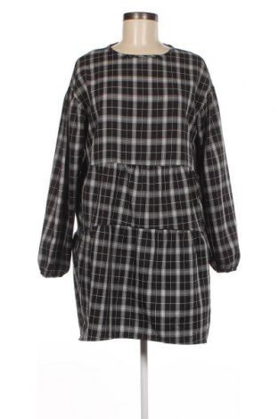 Kleid Boohoo, Größe S, Farbe Mehrfarbig, Preis 26,44 €