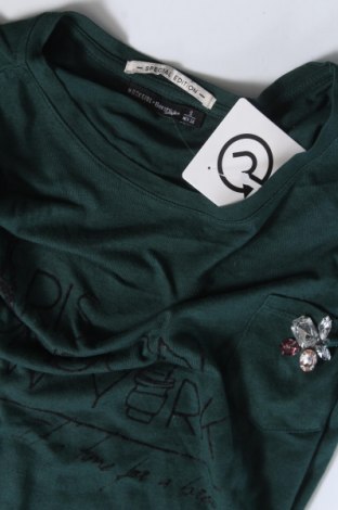 Damen Shirt Bershka, Größe S, Farbe Grün, Preis 4,08 €