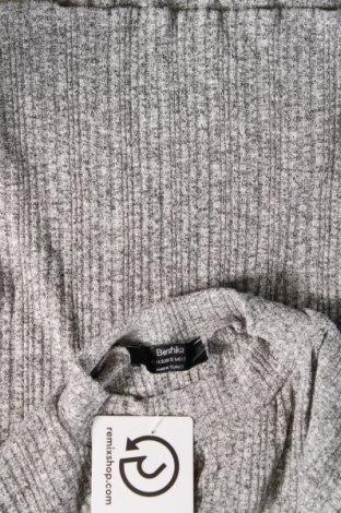 Damen Shirt Bershka, Größe S, Farbe Grau, Preis 4,08 €