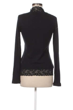 Дамска блуза Esprit, Размер M, Цвят Черен, Цена 34,65 лв.