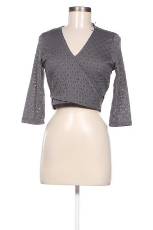 Damen Shirt Gina Tricot, Größe M, Farbe Grau, Preis 5,22 €