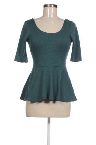 Γυναικεία μπλούζα Gina Tricot, Μέγεθος S, Χρώμα Πράσινο, Τιμή 1,86 €