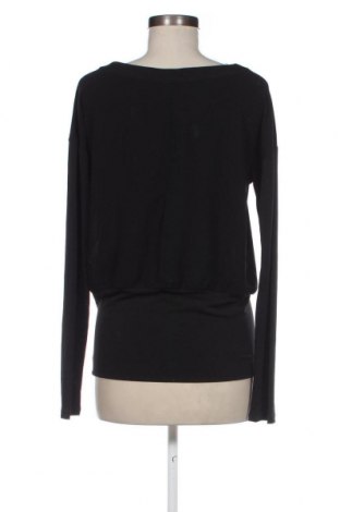 Γυναικεία μπλούζα Just Female, Μέγεθος M, Χρώμα Μαύρο, Τιμή 7,72 €