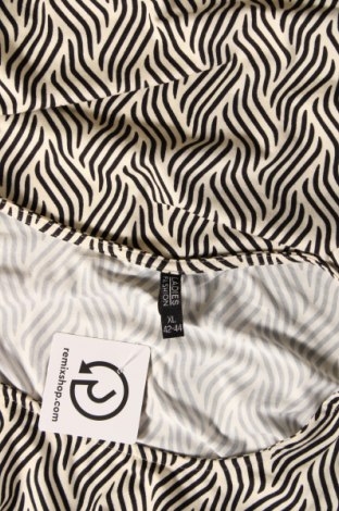 Дамска блуза Ladies Fashion, Размер XL, Цвят Многоцветен, Цена 34,00 лв.