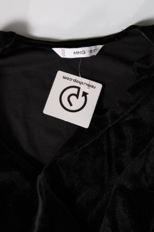 Дамска блуза Mango, Размер XS, Цвят Черен, Цена 6,75 лв.