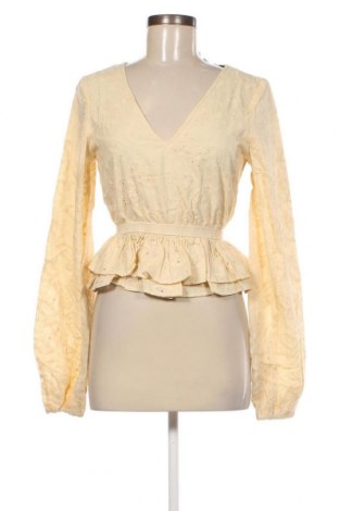 Damen Shirt NA-KD, Größe XS, Farbe Gelb, Preis 19,85 €