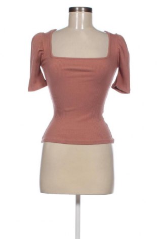 Damen Shirt NA-KD, Größe M, Farbe Aschrosa, Preis 10,20 €