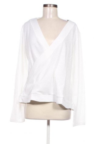 Дамска блуза New Laviva, Размер M, Цвят Бял, Цена 15,40 лв.
