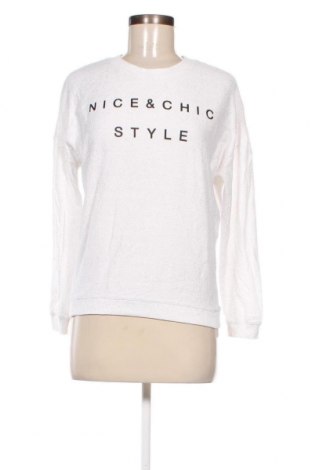 Damen Shirt Nice & Chic, Größe S, Farbe Weiß, Preis 13,22 €