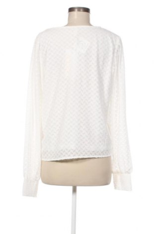 Дамска блуза ONLY, Размер XL, Цвят Бял, Цена 27,60 лв.