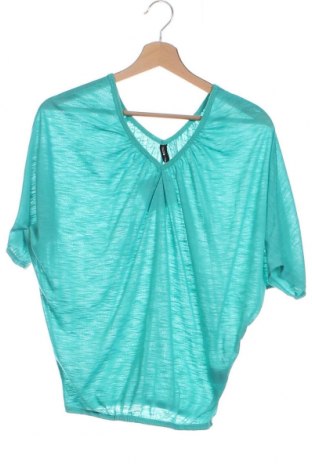 Γυναικεία μπλούζα One Love, Μέγεθος XS, Χρώμα Πράσινο, Τιμή 4,70 €