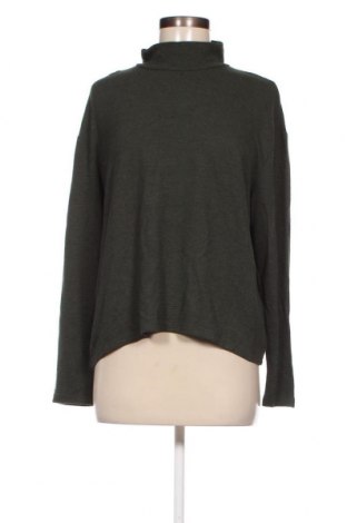 Дамска блуза Pigalle, Размер L, Цвят Зелен, Цена 7,60 лв.