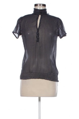 Γυναικεία μπλούζα Reserved, Μέγεθος S, Χρώμα Πολύχρωμο, Τιμή 4,60 €