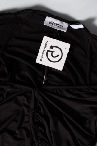 Γυναικεία μπλούζα Weekday, Μέγεθος XS, Χρώμα Μαύρο, Τιμή 7,11 €