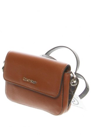 Дамска чанта Calvin Klein, Цвят Кафяв, Цена 109,00 лв.