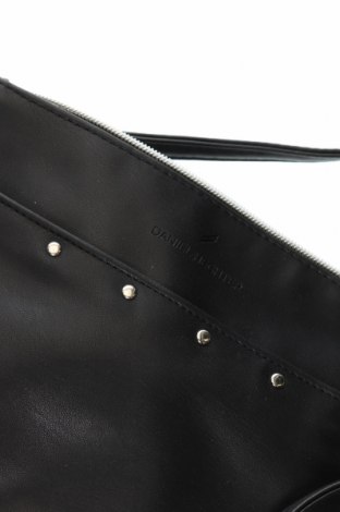 Дамска чанта Daniel Hechter, Цвят Черен, Цена 57,55 лв.