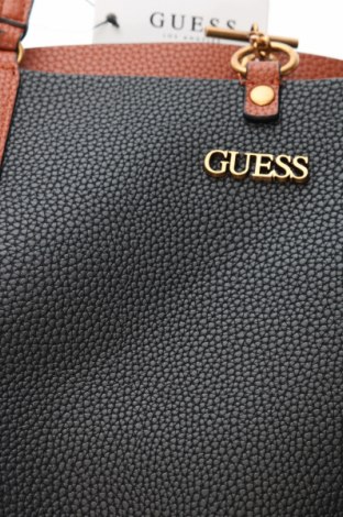 Дамска чанта Guess, Цвят Многоцветен, Цена 265,00 лв.