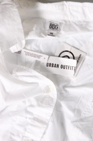 Γυναικείο πουκάμισο BDG, Μέγεθος XL, Χρώμα Λευκό, Τιμή 19,85 €
