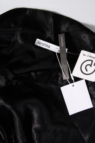 Дамска риза Bershka, Размер L, Цвят Черен, Цена 40,00 лв.