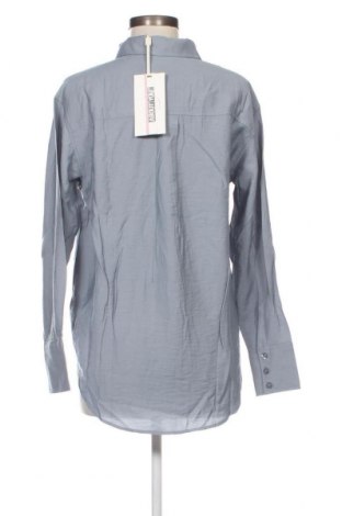 Γυναικείο πουκάμισο Guido Maria Kretschmer for About You, Μέγεθος XS, Χρώμα Μπλέ, Τιμή 13,89 €
