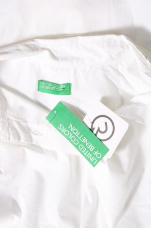Дамска риза United Colors Of Benetton, Размер M, Цвят Бял, Цена 77,00 лв.