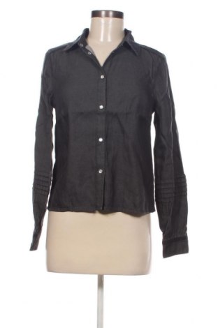 Γυναικείο πουκάμισο VILA, Μέγεθος XS, Χρώμα Γκρί, Τιμή 5,69 €
