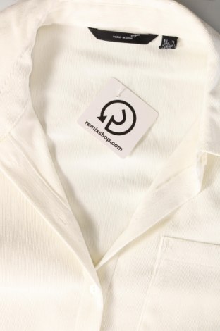Дамска риза Vero Moda, Размер S, Цвят Бял, Цена 16,10 лв.