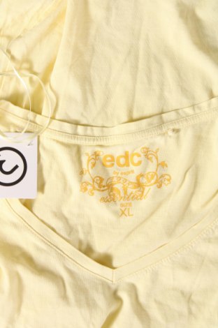 Γυναικείο t-shirt Edc By Esprit, Μέγεθος XL, Χρώμα Κίτρινο, Τιμή 9,90 €