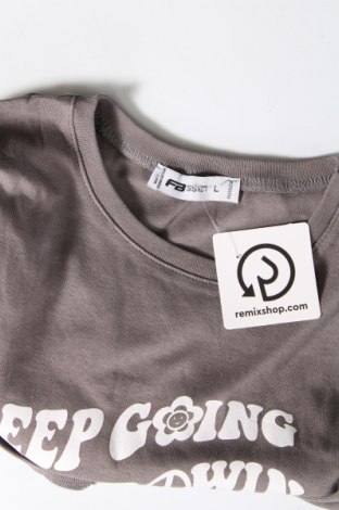 Γυναικείο t-shirt Fb Sister, Μέγεθος L, Χρώμα Γκρί, Τιμή 8,04 €