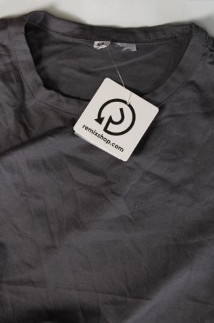 Дамска тениска H&M Divided, Размер S, Цвят Сив, Цена 13,00 лв.
