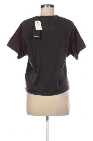 Γυναικείο t-shirt Levi's, Μέγεθος S, Χρώμα Γκρί, Τιμή 31,96 €