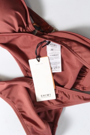 Damen-Badeanzug Shiwi, Größe M, Farbe Orange, Preis 35,05 €