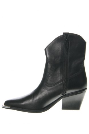 Botine de damă Bronx, Mărime 39, Culoare Negru, Preț 1.286,18 Lei