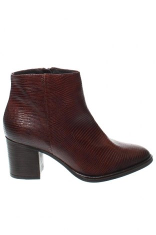 Botine de damă Jonak, Mărime 41, Culoare Maro, Preț 643,99 Lei