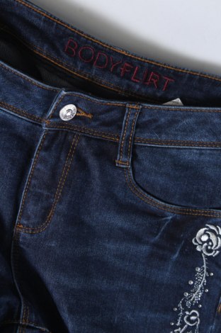 Dámske džínsy  Body Flirt, Veľkosť S, Farba Modrá, Cena  6,67 €