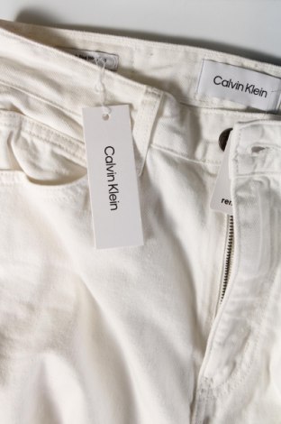 Blugi de femei Calvin Klein, Mărime M, Culoare Alb, Preț 717,11 Lei