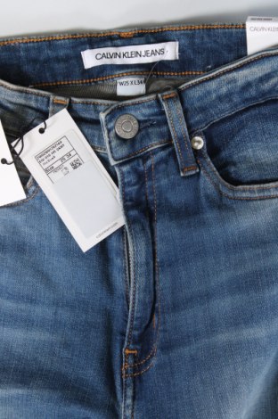 Damskie jeansy Calvin Klein Jeans, Rozmiar XXS, Kolor Niebieski, Cena 415,81 zł